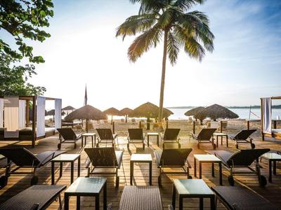BlueBay Villas Doradas