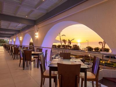 Oceanis Beach