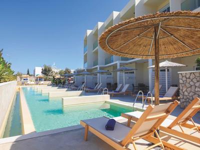Delfinia Resort
