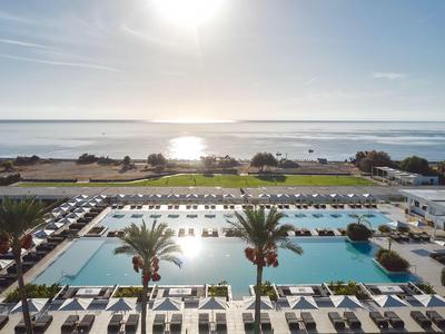 Gennadi Grand Resort