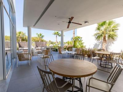 White Dreams Resort