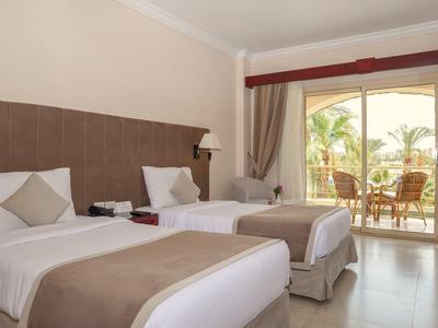 Brayka Bay Resort