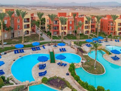 Sunrise Cardina Resort