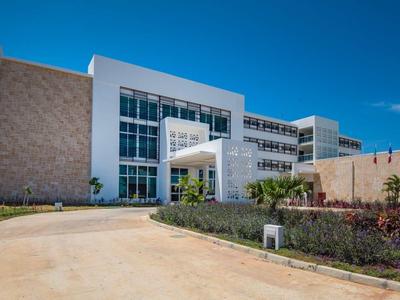 Grand Aston Cayo Las Brujas