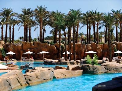 Reef Oasis Beach Resort