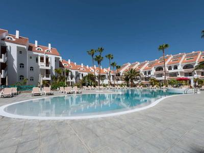 Paradise Park Fun Lifestyle Hotel