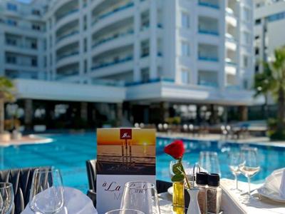 Fafa Premium Hotel & SPA