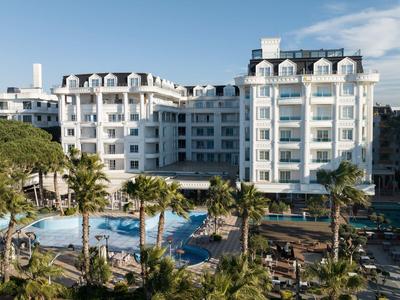 Fafa Premium Hotel & SPA