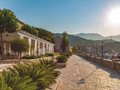 Lazure Hotel & Marina