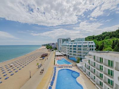 Berlin Golden Beach