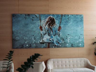 Moderní hotelový salonek s béžovou pohovkou, křeslem, kulatým stolem a uměleckým dílem na dřevěné stěně