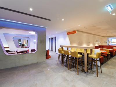 Simm's Hotel