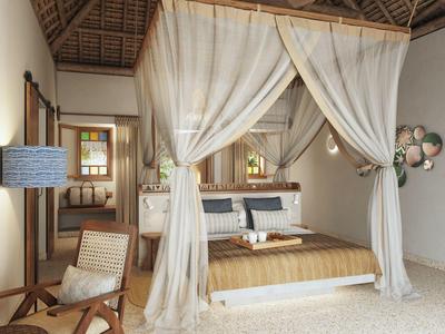 Helles Schlafzimmer mit Himmelbett, Holzdecke, Stuhl und Teppichboden in warmen Erdtönen.